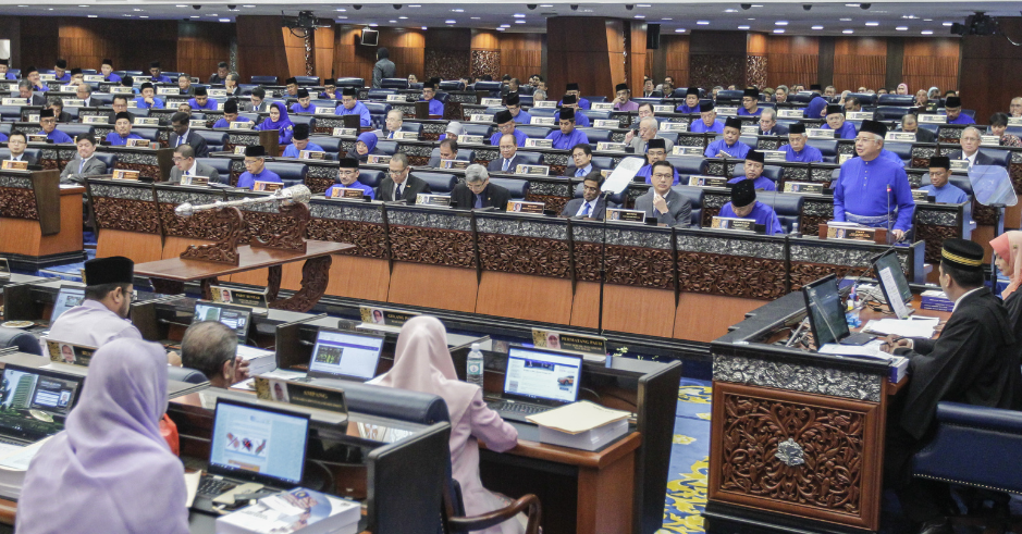 Popek Popek Parlimen: Najib Sengaja Mengelirukan Dewan Ini