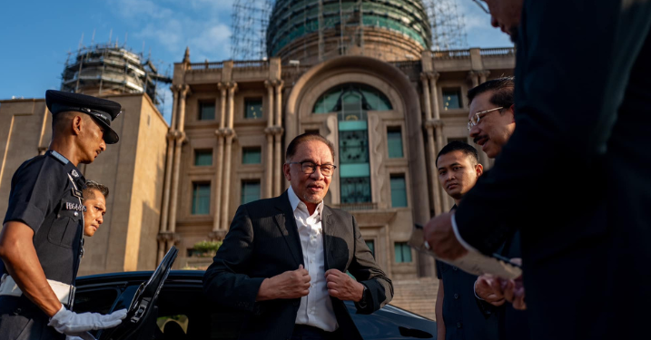 Anwar: No More Government Procurements Without Tenders
