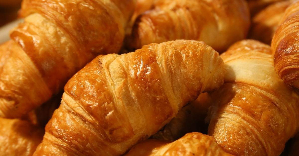 Popek Popek Parlimen: Can Local Delicacies Be As Popular As Croissants?