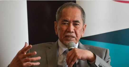 Wan Junaidi Embraced as Eighth Governor of Sarawak