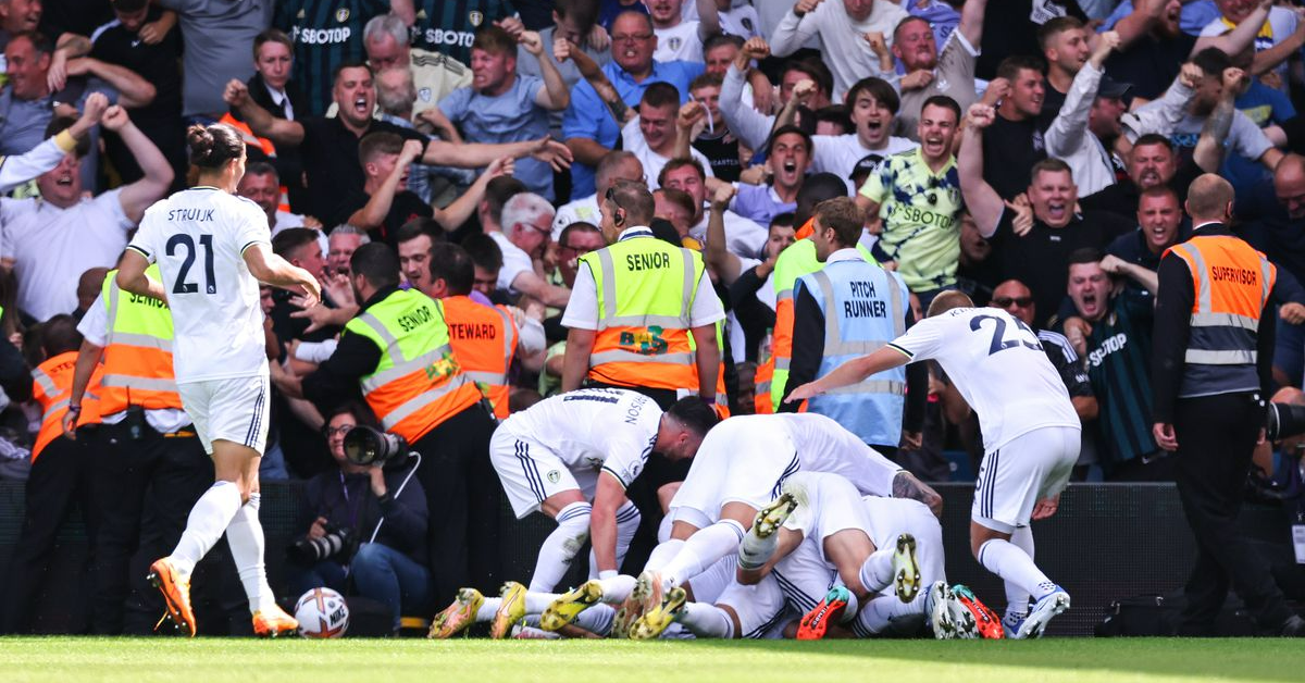 REVIEW: Leeds United Flying High