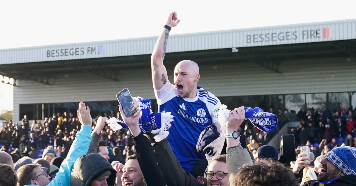 Macclesfield Slay the Holders