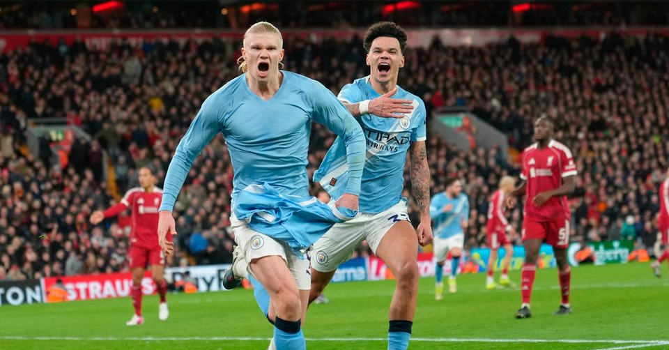 City Keep Title Hopes Alive!