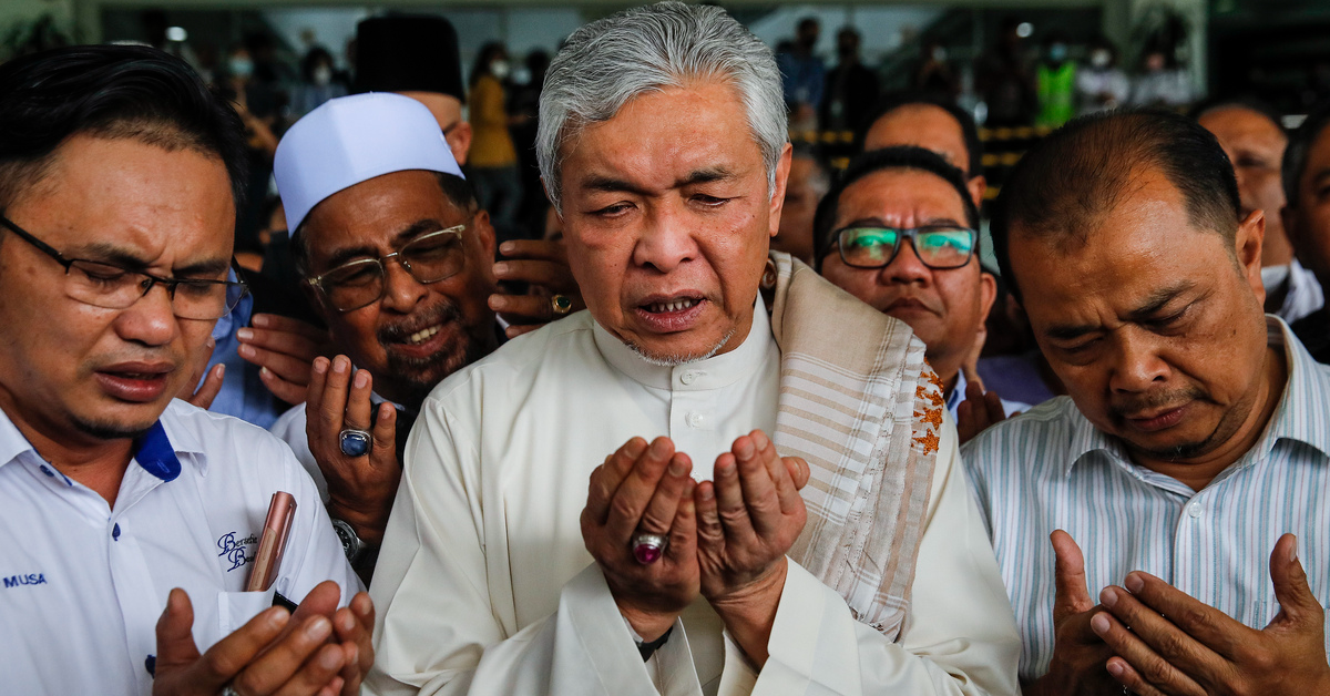 Zahid Hamidi Acquitted, But Not Off The Hook