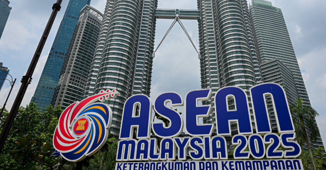 Trump Dominates ASEAN Summit