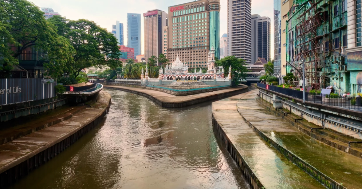 The Flowing Culture of the Klang River 