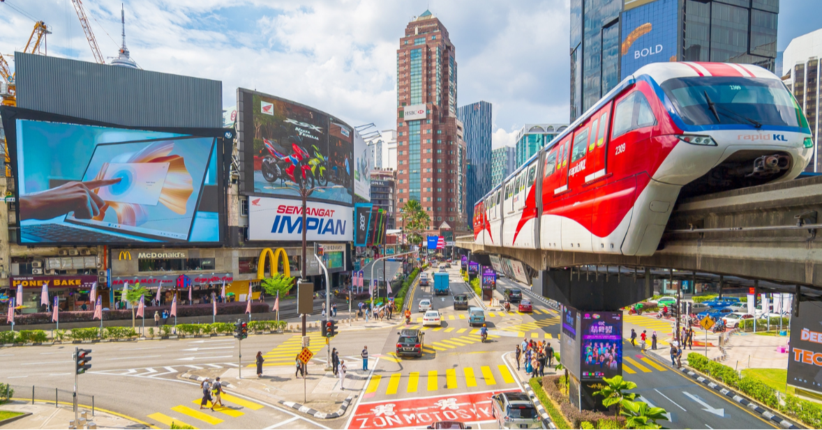 PTKL 2040: Walkability and Public Transport First