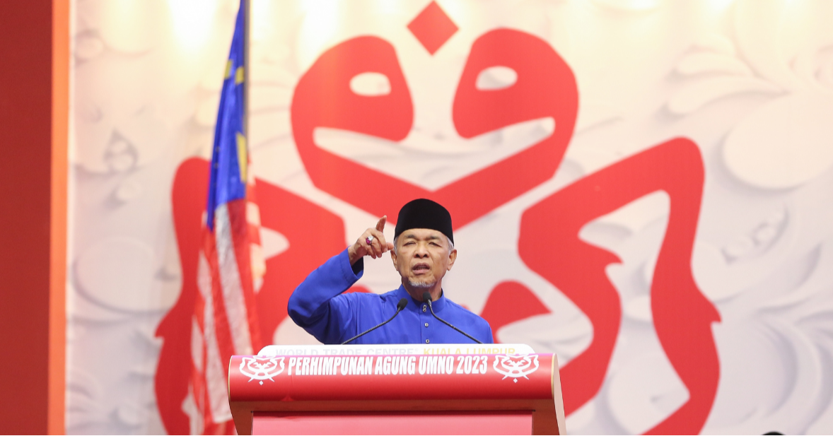 Top 5 at 5: Zahid Walks Free - What's Next for UMNO?